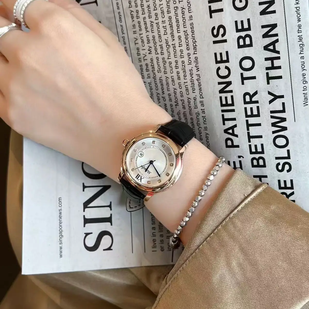 Women's Light Luxury Butterfly Buckle Quartz Watch