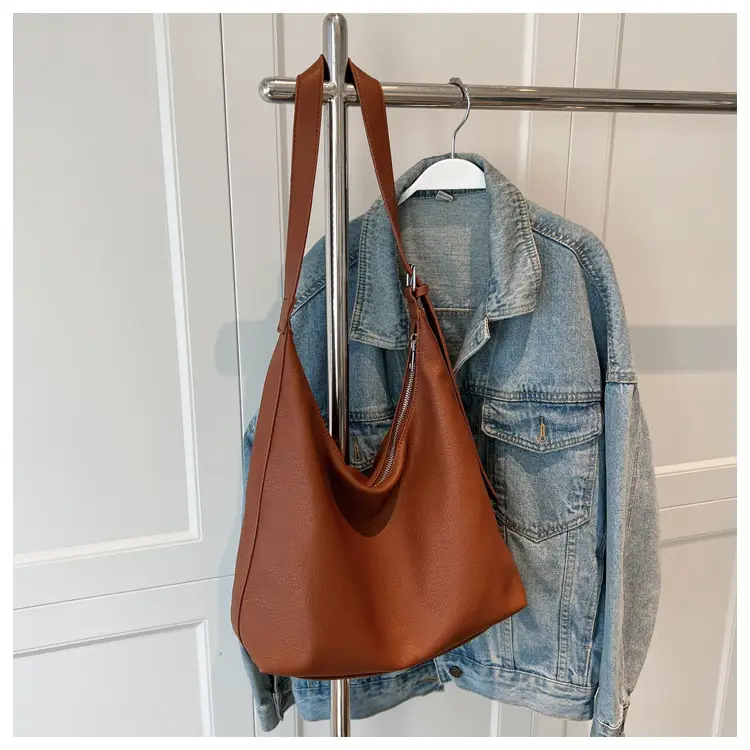 Women's Large Capacity Brown Shoulder Bag 2024 — feature 26