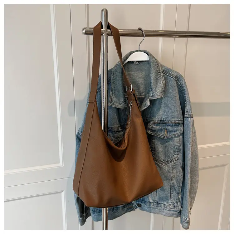 Women's Large Capacity Brown Shoulder Bag 2024 — feature 30