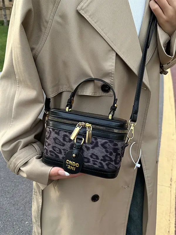 Women's Leopard Print Vintage Crossbody Bag 2024 - Image 8