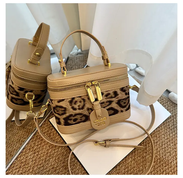 Women's Leopard Print Vintage Crossbody Bag 2024 — feature 18