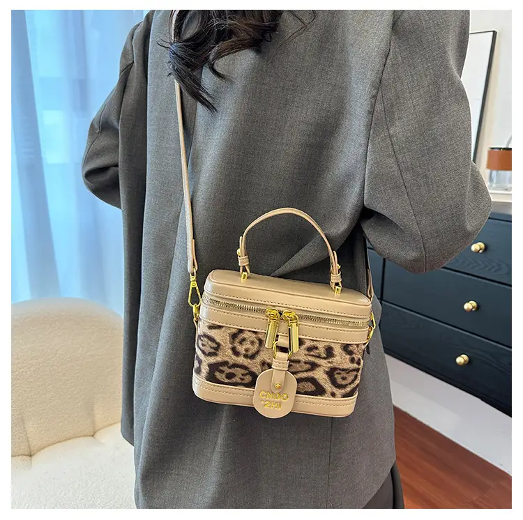 Women's Leopard Print Vintage Crossbody Bag 2024 — feature 21
