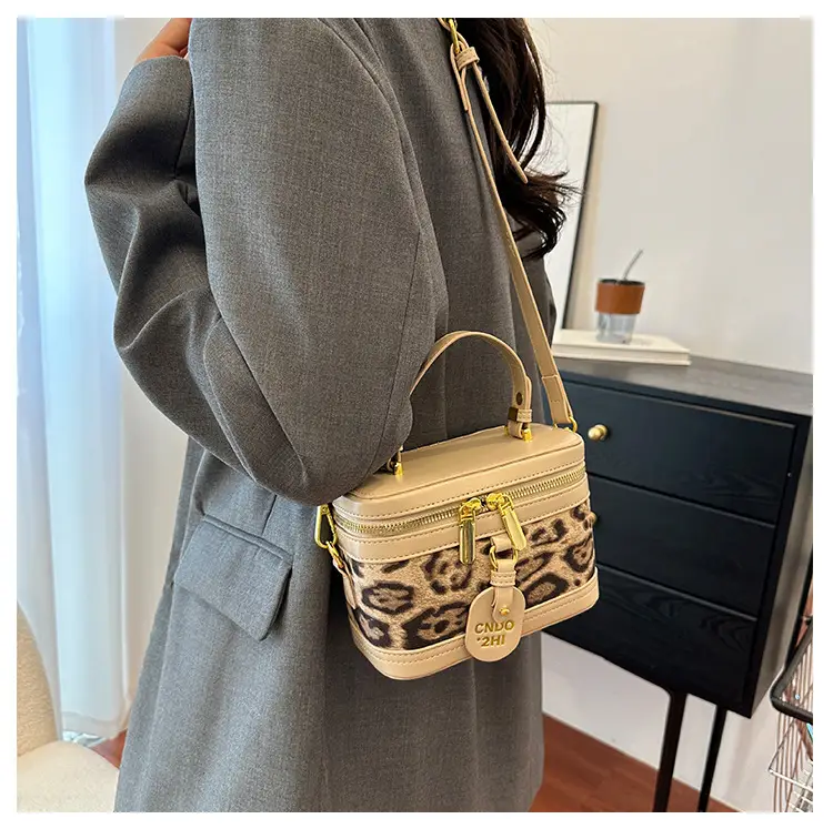 Women's Leopard Print Vintage Crossbody Bag 2024 — feature 22