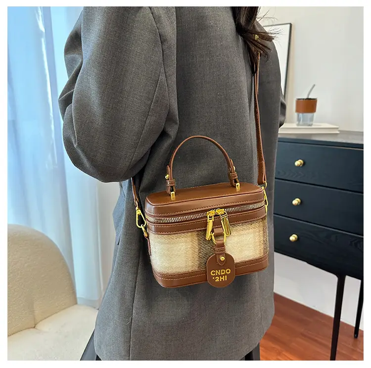 Women's Leopard Print Vintage Crossbody Bag 2024 — feature 26