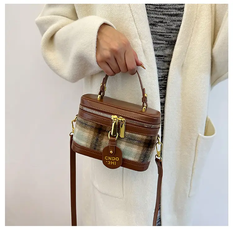 Women's Leopard Print Vintage Crossbody Bag 2024 — feature 28