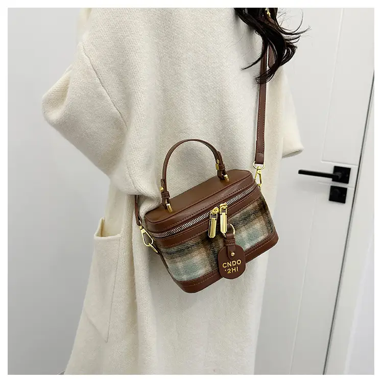 Women's Leopard Print Vintage Crossbody Bag 2024 — feature 32