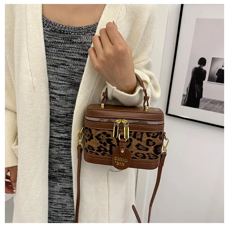 Women's Leopard Print Vintage Crossbody Bag 2024 — feature 34