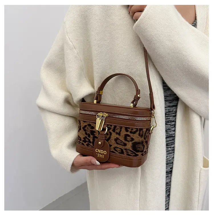 Women's Leopard Print Vintage Crossbody Bag 2024 — feature 38