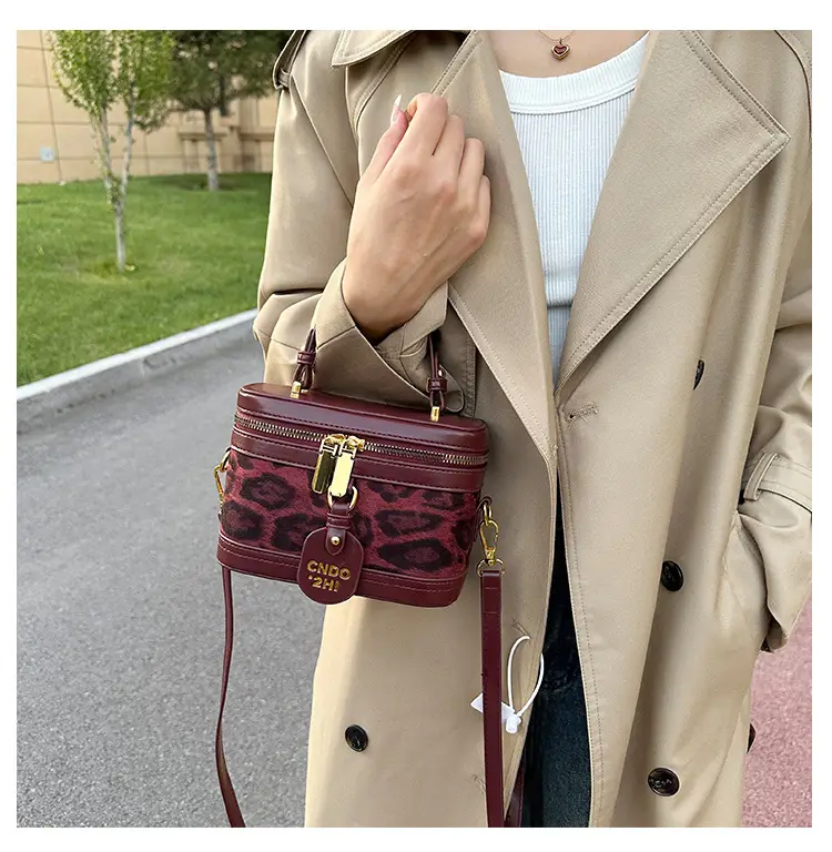 Women's Leopard Print Vintage Crossbody Bag 2024 — feature 40