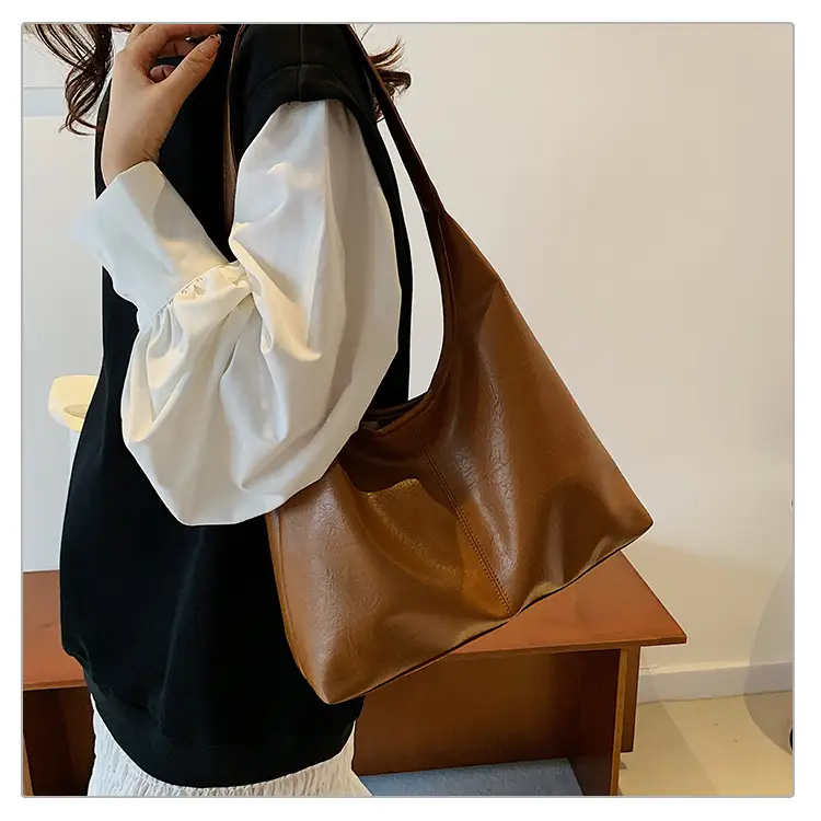 Brown Leather Shoulder Bag & Zipper Pouch Set — feature 17