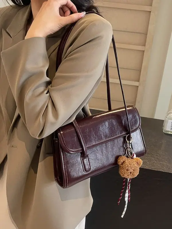 Black Retro Textured Shoulder Bag for Women 2025 - Image 5