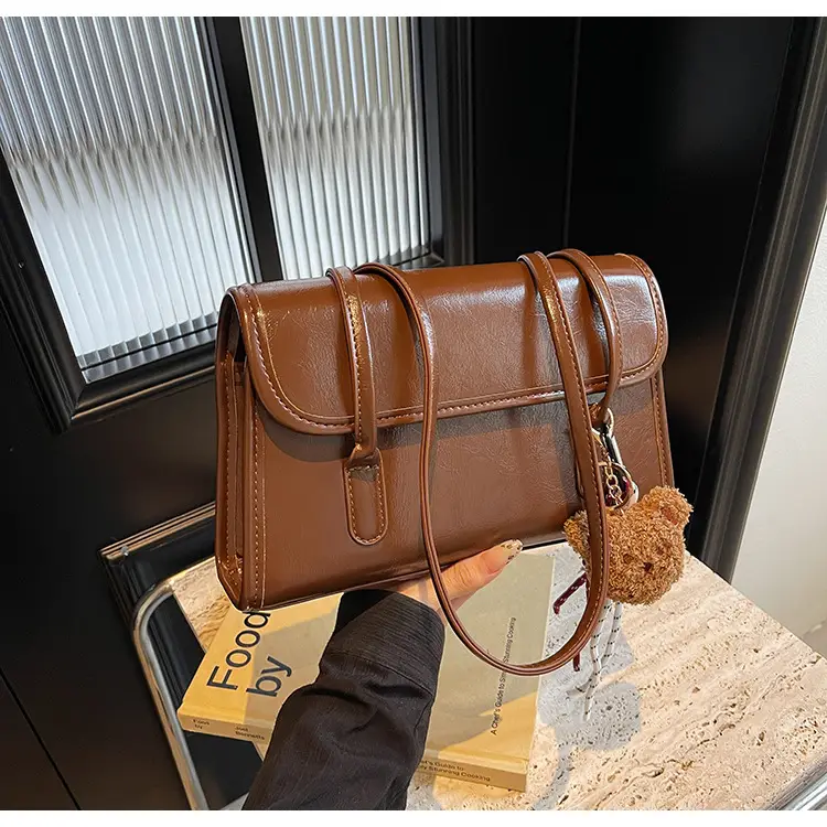 Black Retro Textured Shoulder Bag for Women 2025 — feature 26