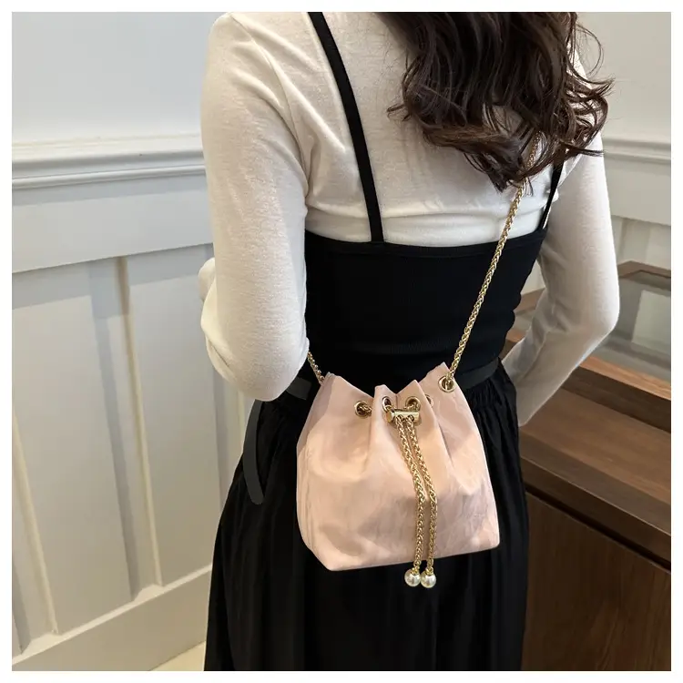Korean Style Silver Chain Crossbody Bag 2024 — feature 14