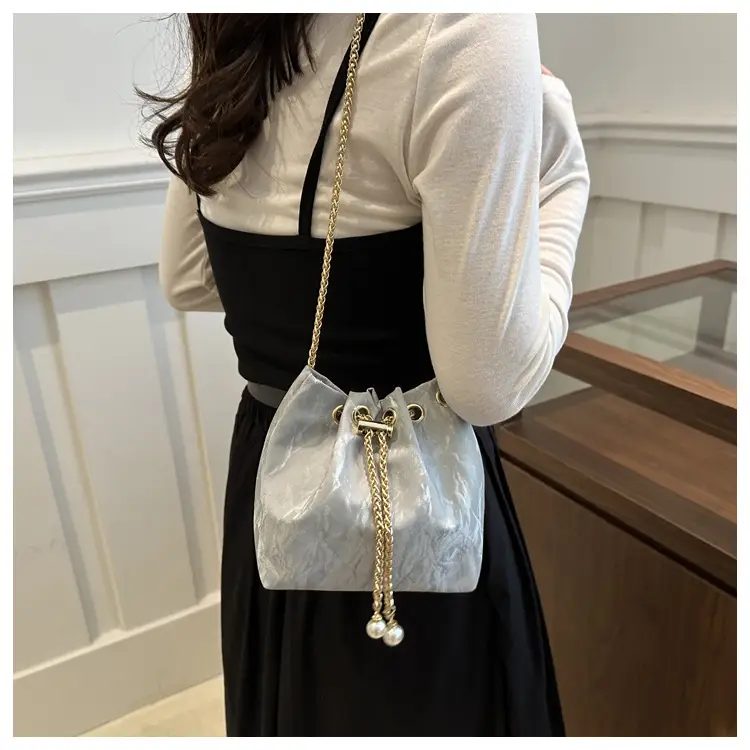 Korean Style Silver Chain Crossbody Bag 2024 — feature 15