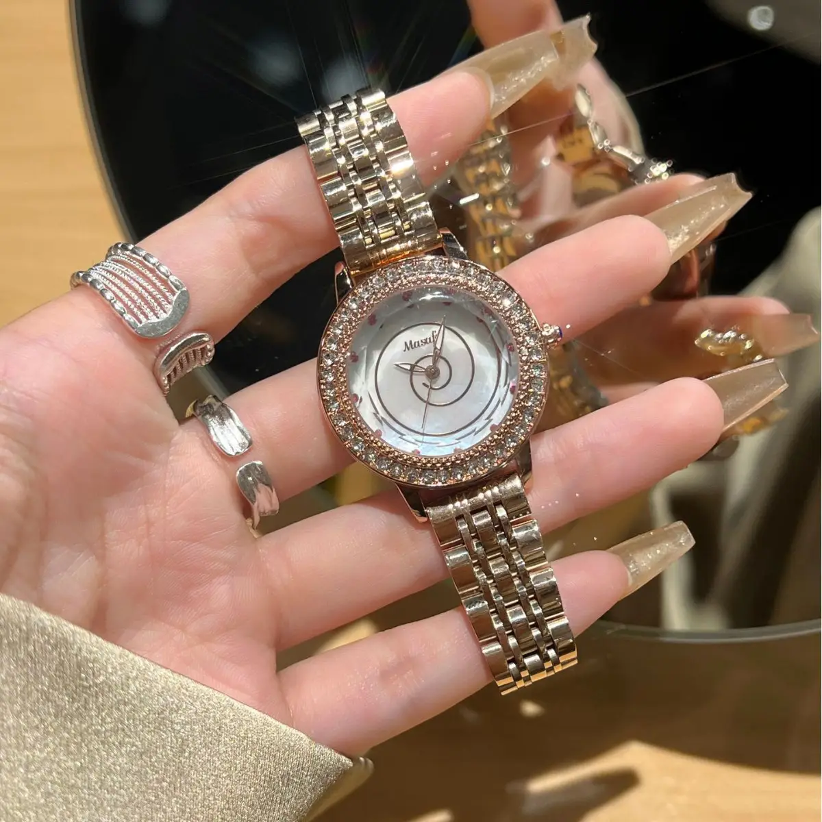 Women's Ferris Wheel Watch Red Leather Quartz Watch Set - Image 5