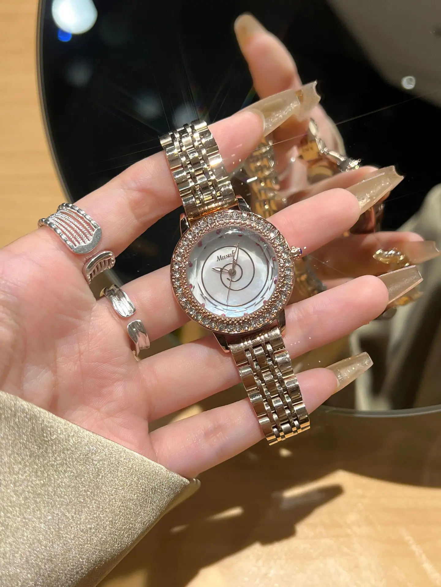 Women's Ferris Wheel Watch Red Leather Quartz Watch Set - Image 2