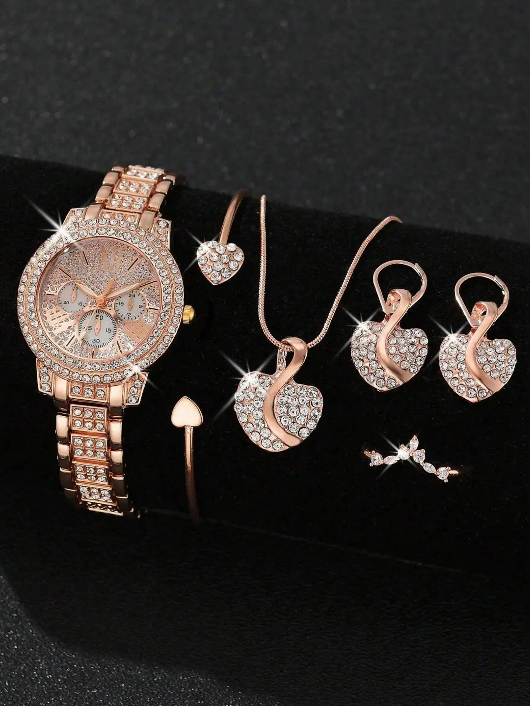 Che Tone Explosive Women's Watch Cornucopia Fashion Casual Roman Quartz suit Full Diamond Bracelet Fashion Watch