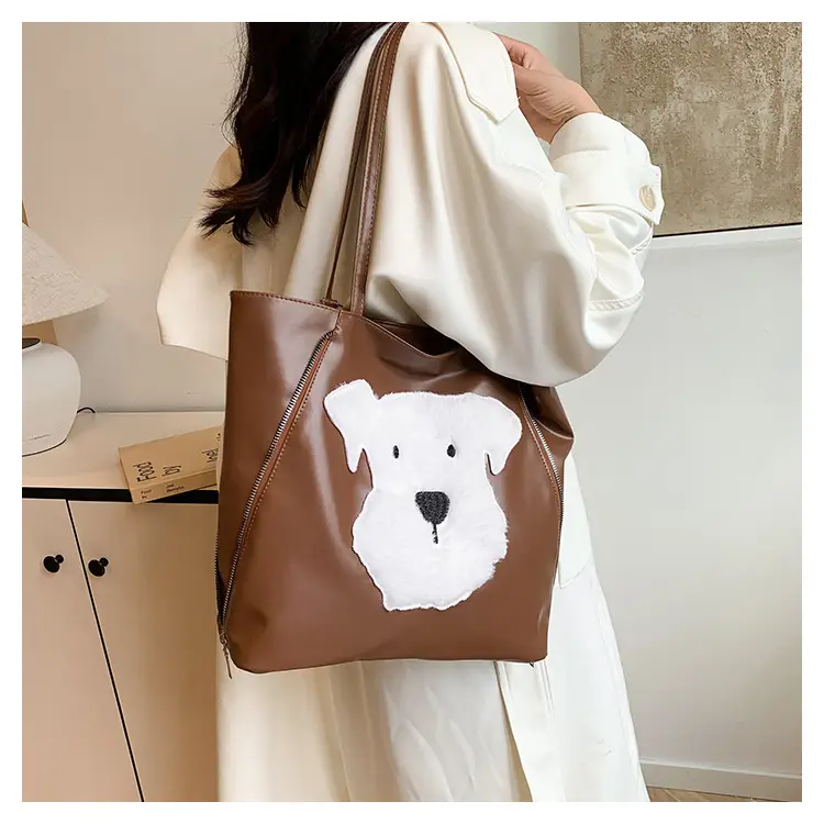 Amy Rabbit Women's Black Shoulder Bag 2024 - Image 5