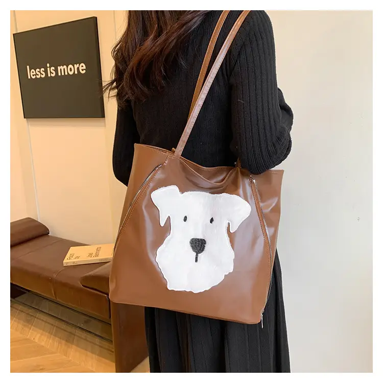 Amy Rabbit Women's Black Shoulder Bag 2024 — feature 13