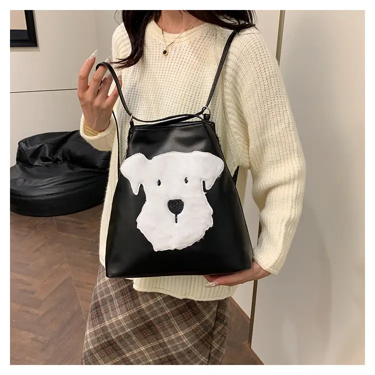 Amy Rabbit Women's Black Shoulder Bag 2024 — feature 19