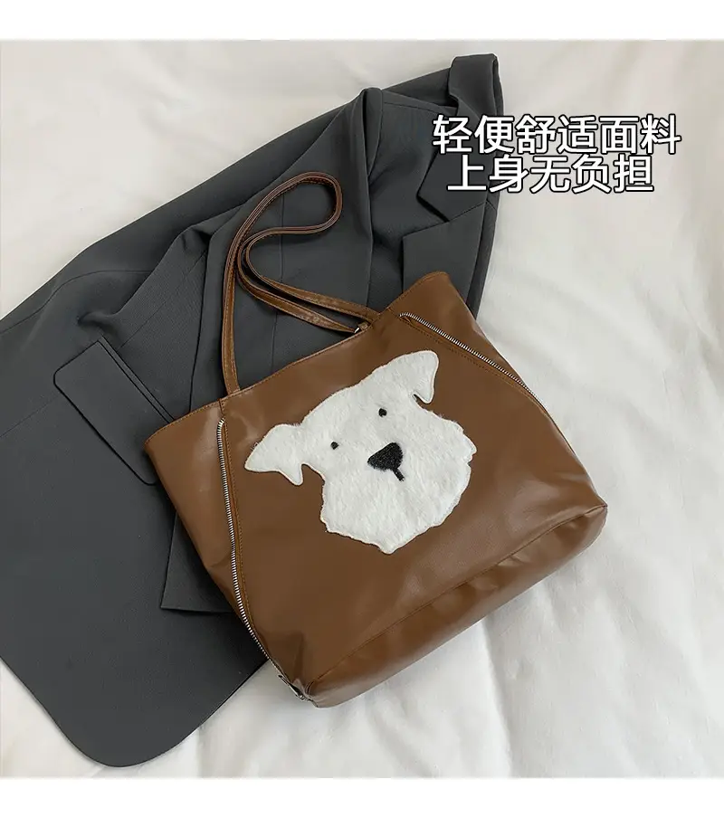 Amy Rabbit Women's Black Shoulder Bag 2024 — feature 5