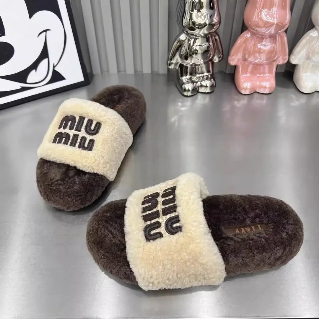 High-End Trendy Brand Thick-Soled Furry Slippers for Women 2025 New Style m Color-Blocked Suede Slip-On Slippers for Autumn and Winter Wear Cotton Slippers — feature 4