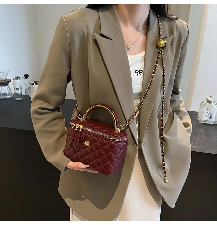 Quilted Chain Handbag Maroon Women Shoulder Bag — feature 26