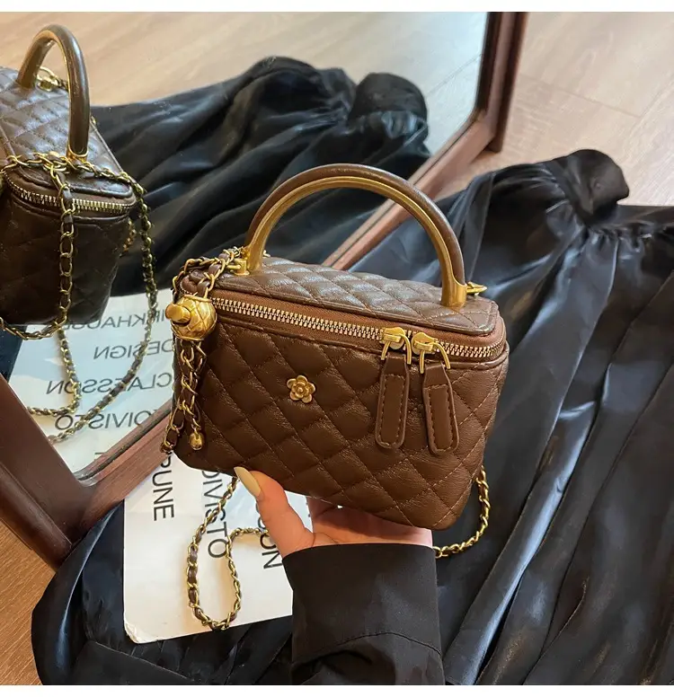 Quilted Chain Handbag Maroon Women Shoulder Bag — feature 30