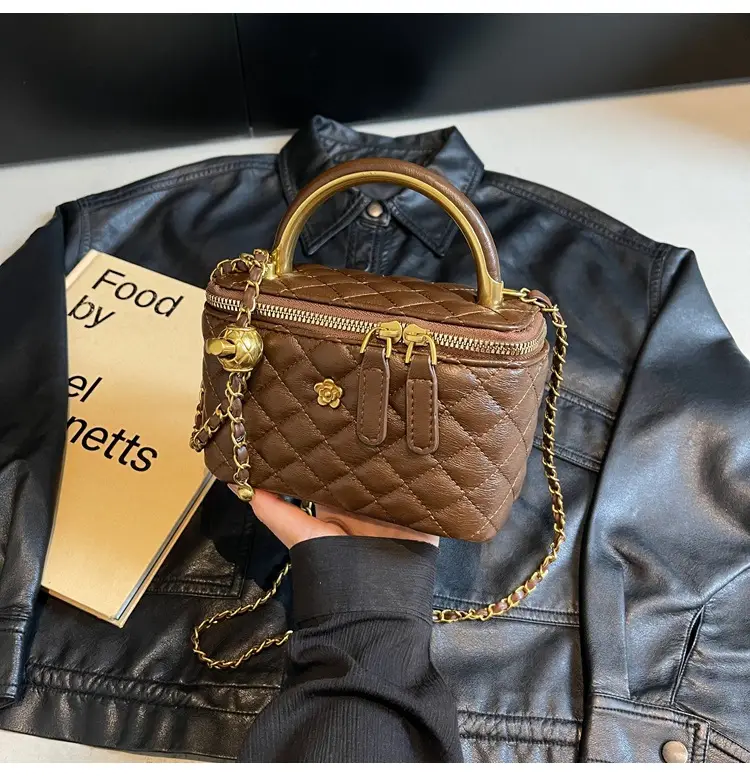 Quilted Chain Handbag Maroon Women Shoulder Bag — feature 32