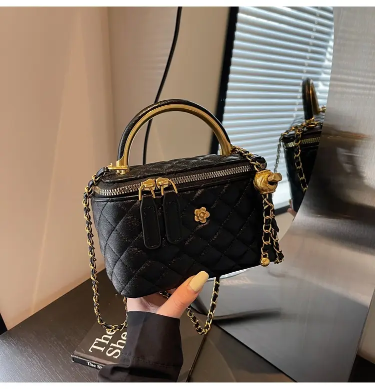 Quilted Chain Handbag Maroon Women Shoulder Bag — feature 36