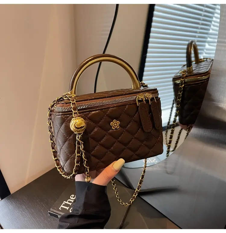 Quilted Chain Handbag Maroon Women Shoulder Bag — feature 37