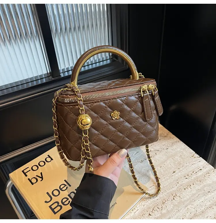 Quilted Chain Handbag Maroon Women Shoulder Bag — feature 43