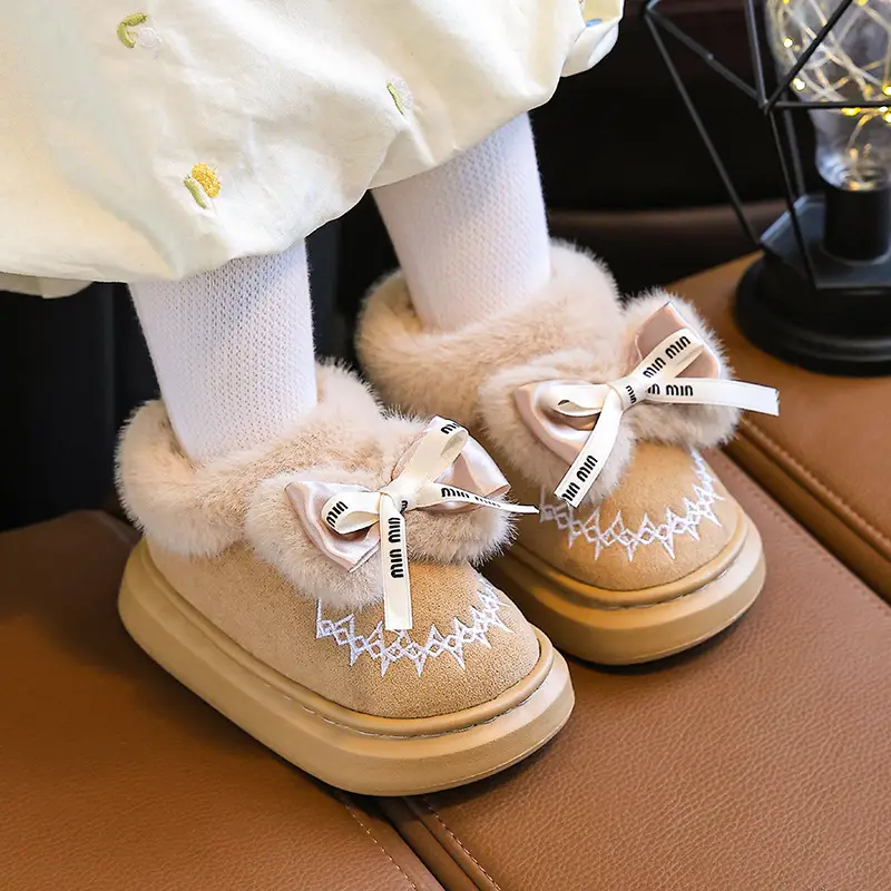 2024 New Children's Cotton Shoes Winter Feeling Dung Indoor and Outdoor Thickened Warm Mid-Big Children's Baby Cotton Slippers