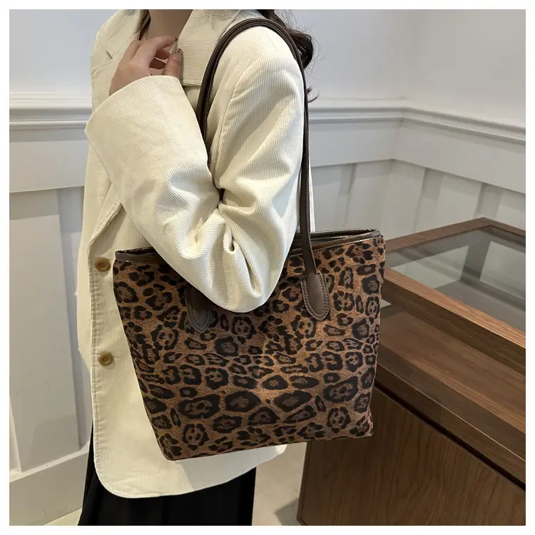 Women Leopard Print Shoulder Bag 2024 Autumn Winter Fashion Tote — feature 12