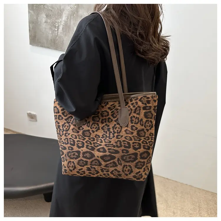 Women Leopard Print Shoulder Bag 2024 Autumn Winter Fashion Tote — feature 16