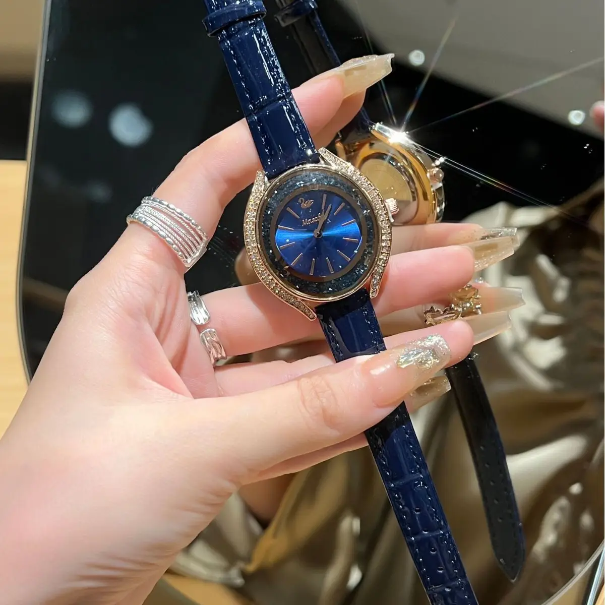 Women's Diamond Waterproof Quartz Watch for Gift - Image 5