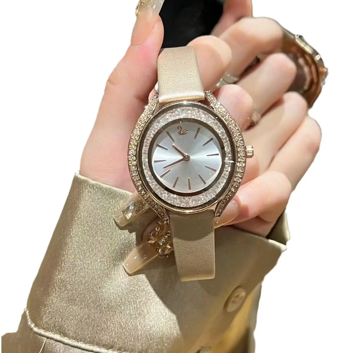 Women's Diamond Waterproof Quartz Watch for Gift - Image 9
