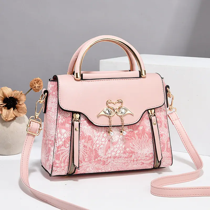 Luxury Black Floral Women's Shoulder Bag with Gold Clasp - Image 5