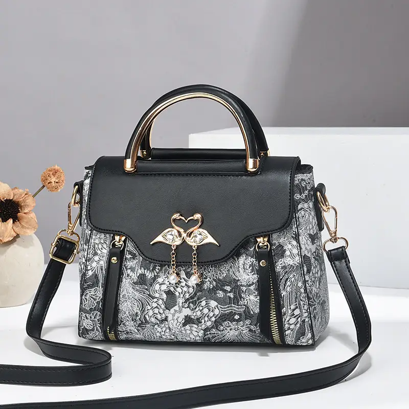 Luxury Black Floral Women's Shoulder Bag with Gold Clasp - Image 7