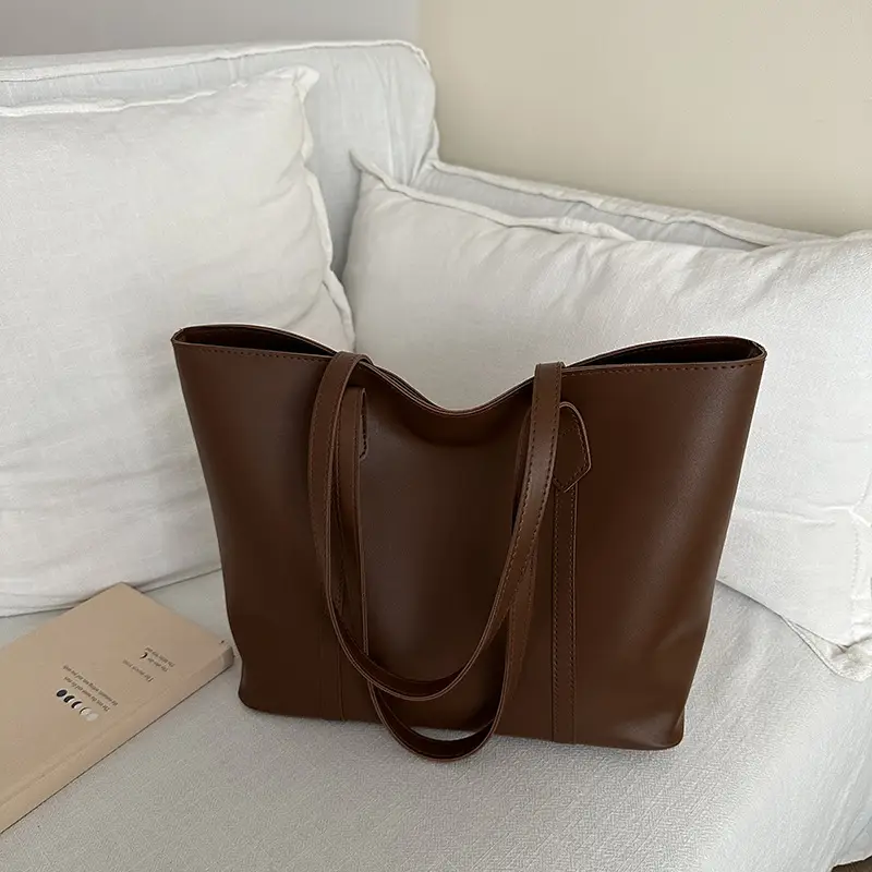 Large Capacity Brown Leather Tote Bag for Women - Image 8