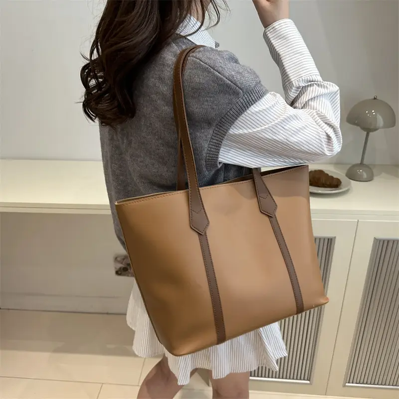 Large Capacity Brown Leather Tote Bag for Women - Image 4