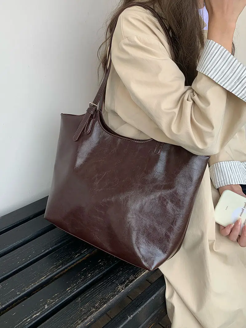 2024 Large Capacity Korean Style Tote Bag Brown — feature 1