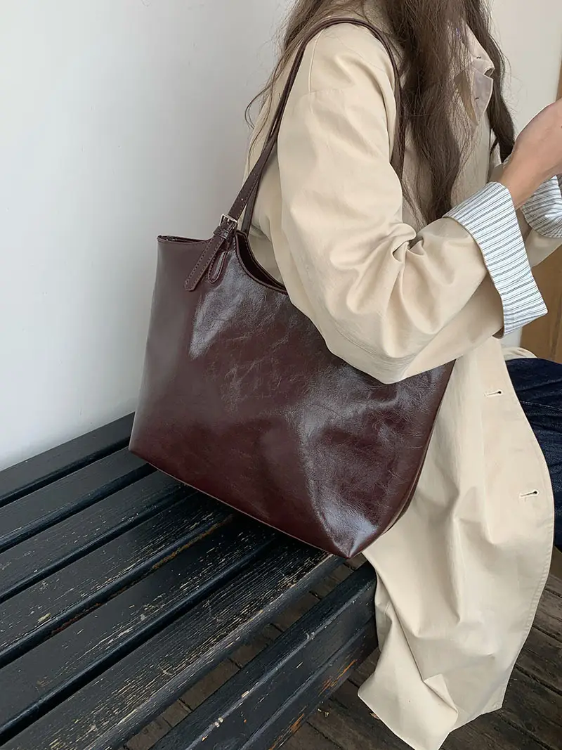 2024 Large Capacity Korean Style Tote Bag Brown — feature 2