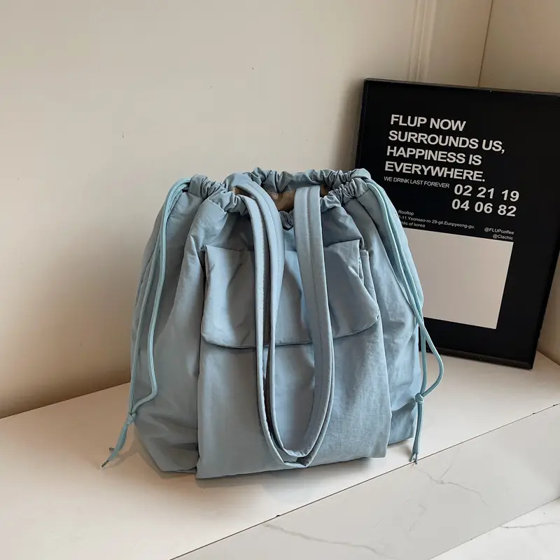 Black Korean Style Bucket Bag for Women - Image 4