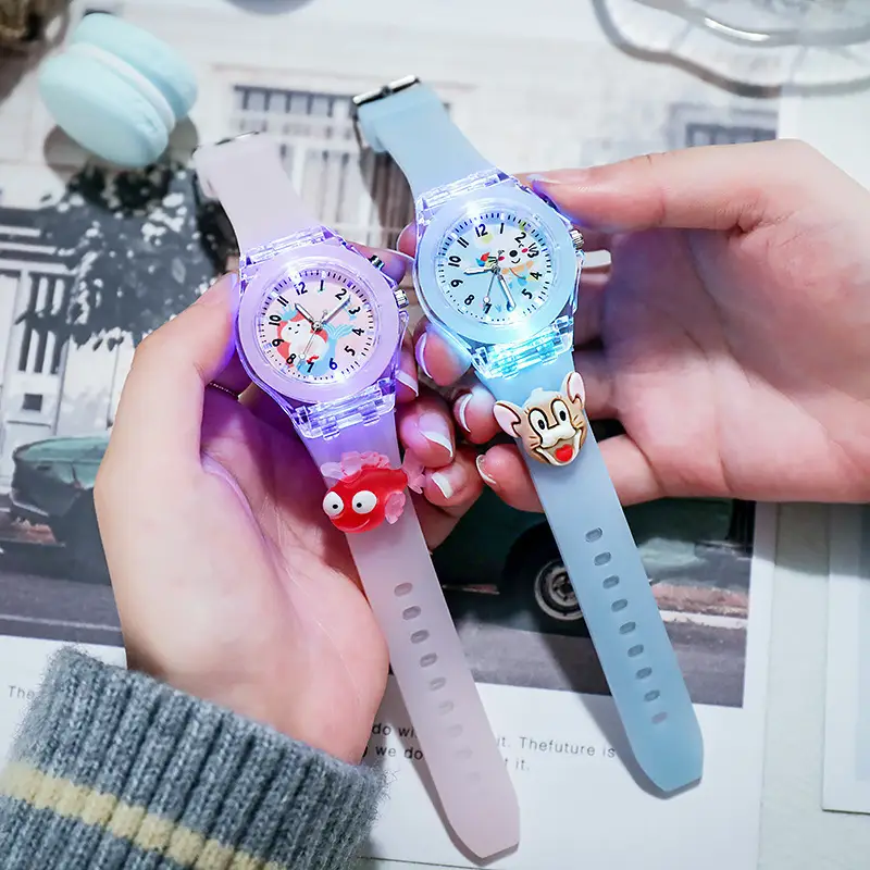 Soft Star Dailou Watch Children's Luminous Electronic Primary School Boys and Girls Children's Waterproof Cartoon Doll Quartz Watch — feature 22