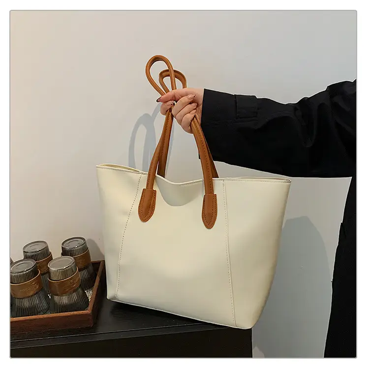 Women's Cream Leather Shoulder Bag 2024 New Style — feature 18