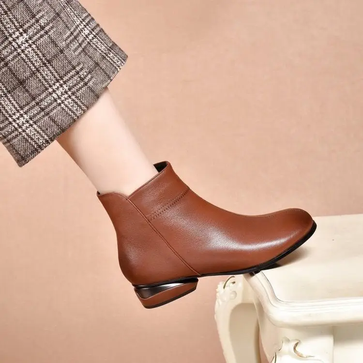Women's Black Low Heel Boots Autumn Winter Non-slip — feature 2