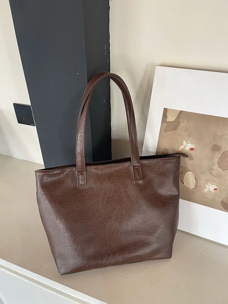 Black Leather Shoulder Bag for Women 2024 — feature 10