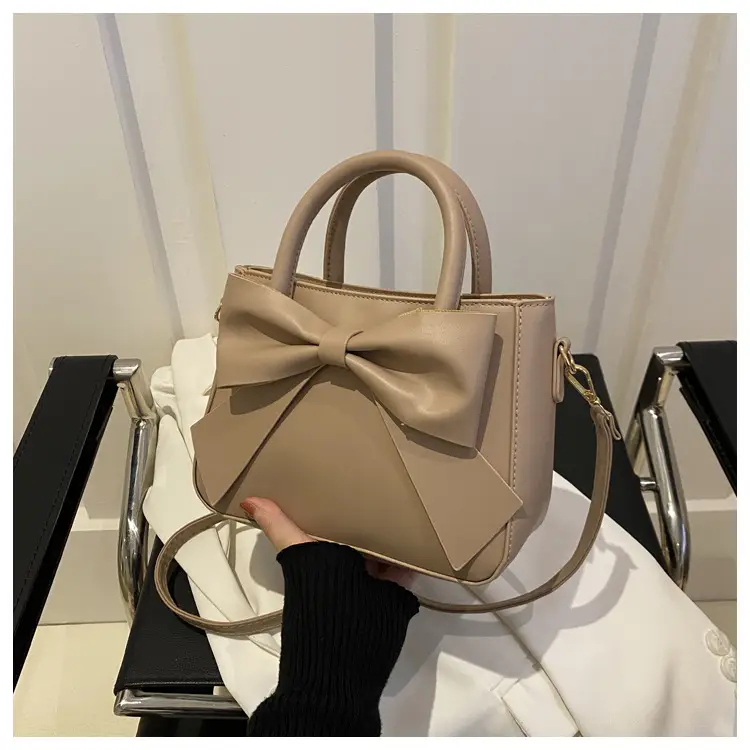 White Bow Shoulder Bag for Women 2024 — feature 18
