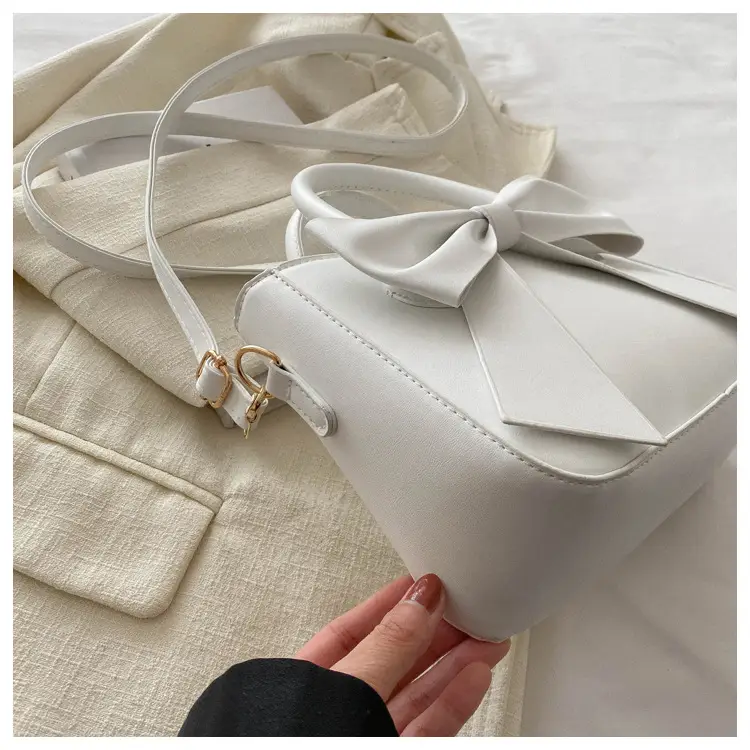 White Bow Shoulder Bag for Women 2024 — feature 35
